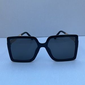 Square Sunglasses Black/Gold